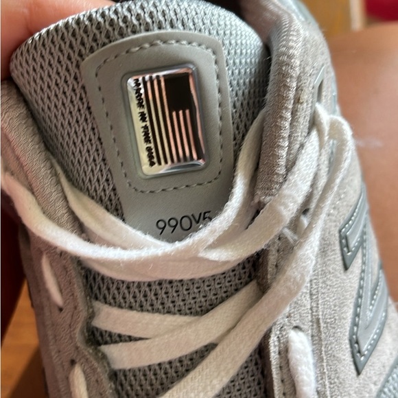 Excellent condition New Balance 990v5. - Picture 6 of 6